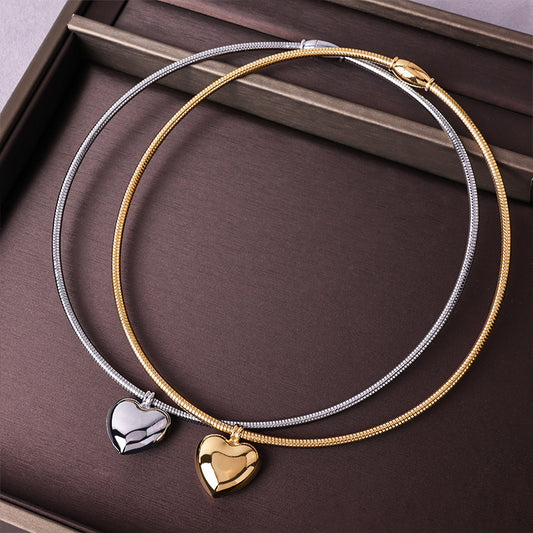 Glossy Heart-shaped Magnetic Necklace Snake Bones Chain Pendant Choker Necklace
