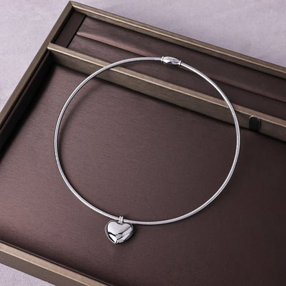 Glossy Heart-shaped Magnetic Necklace Snake Bones Chain Pendant Choker Necklace