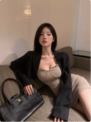 Hot Girl Outfit With Padded Shoulder Short Small Suit Jacket Female Designer Suit