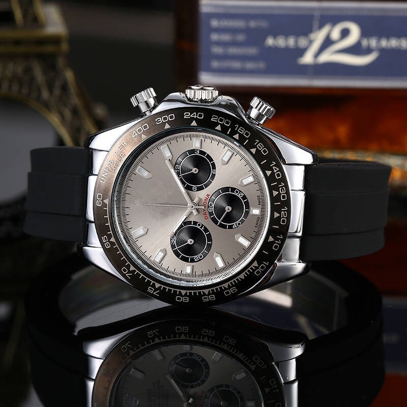Casual men's watch